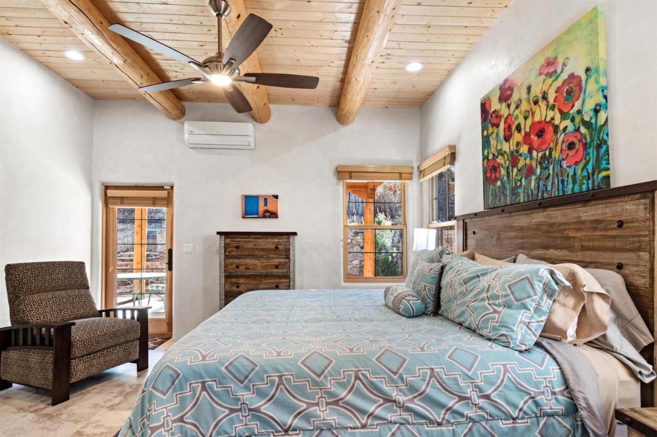 Bonita - Inviting Home, Walk To The Plaza Casa de férias *
